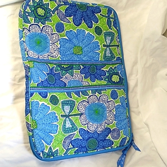 Vera Bradley Handbags - Vera Bradley laptop bag 12 x 17.5